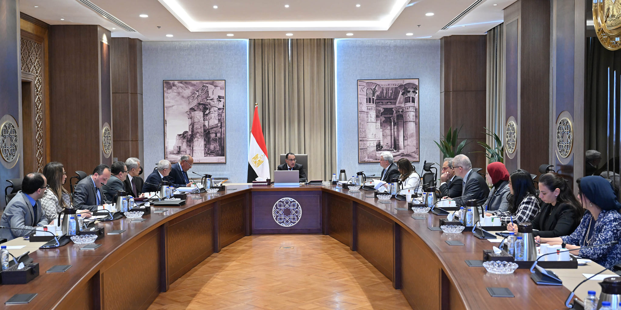اجتماع رئيس الوزراء
