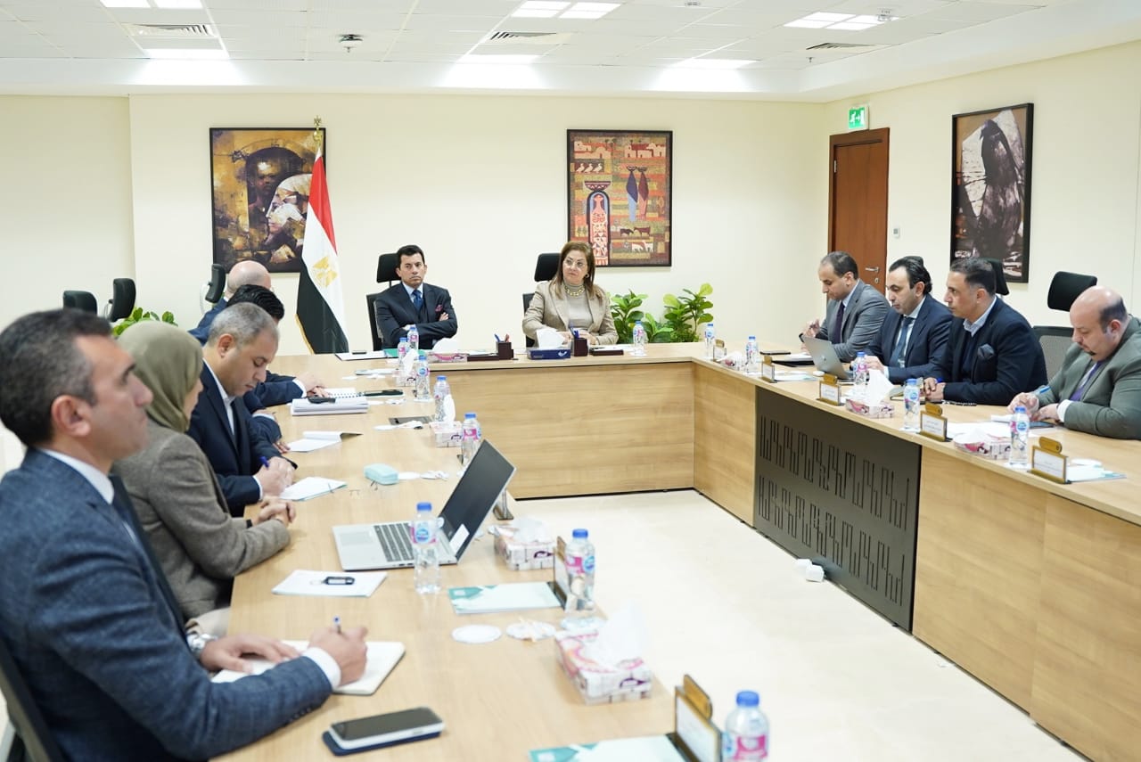 التخطيط والرياضة يناقشان الموقف التنفيذي لتشغيل مدينة مصر للألعاب الأولمبية