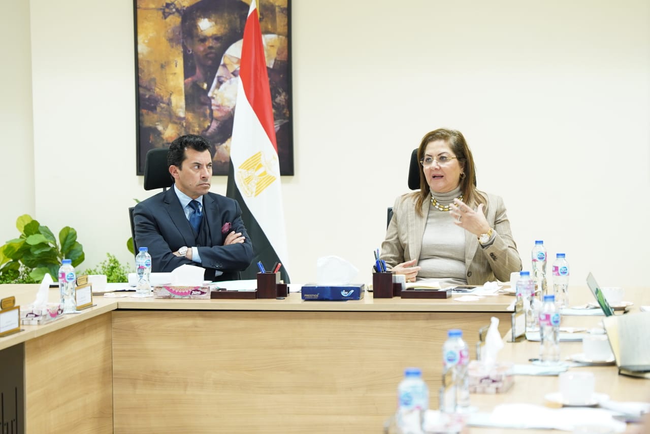 التخطيط والرياضة يناقشان الموقف التنفيذي لتشغيل مدينة مصر للألعاب الأولمبية