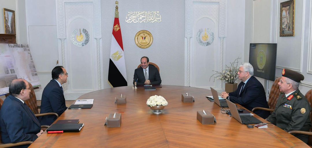 الرئيس السيسي يطلع على تطورات مشروعات الجامعات الجديدة