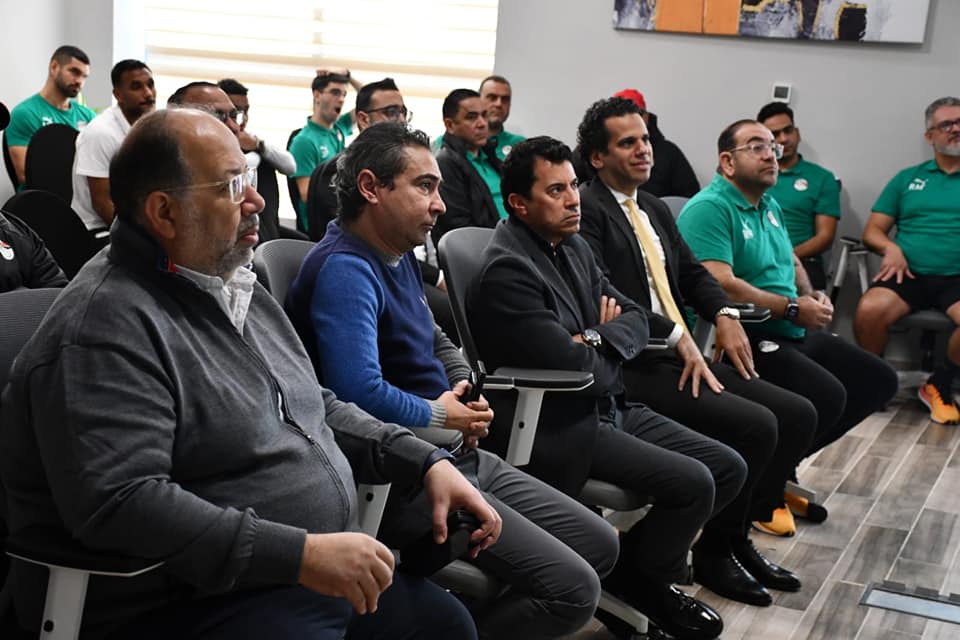 وزير الرياضة يلتقي لاعبي المنتخب الأوليمبي علي هامش الندوة التثقيفية السابعة لمكافحة المنشطات