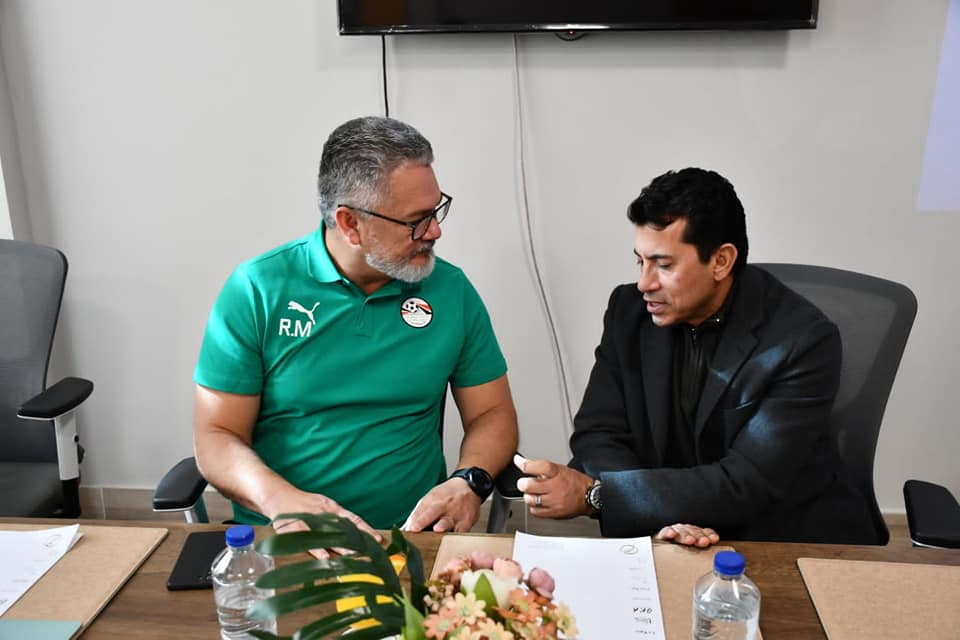 وزير الرياضة يلتقي لاعبي المنتخب الأوليمبي علي هامش الندوة التثقيفية السابعة لمكافحة المنشطات