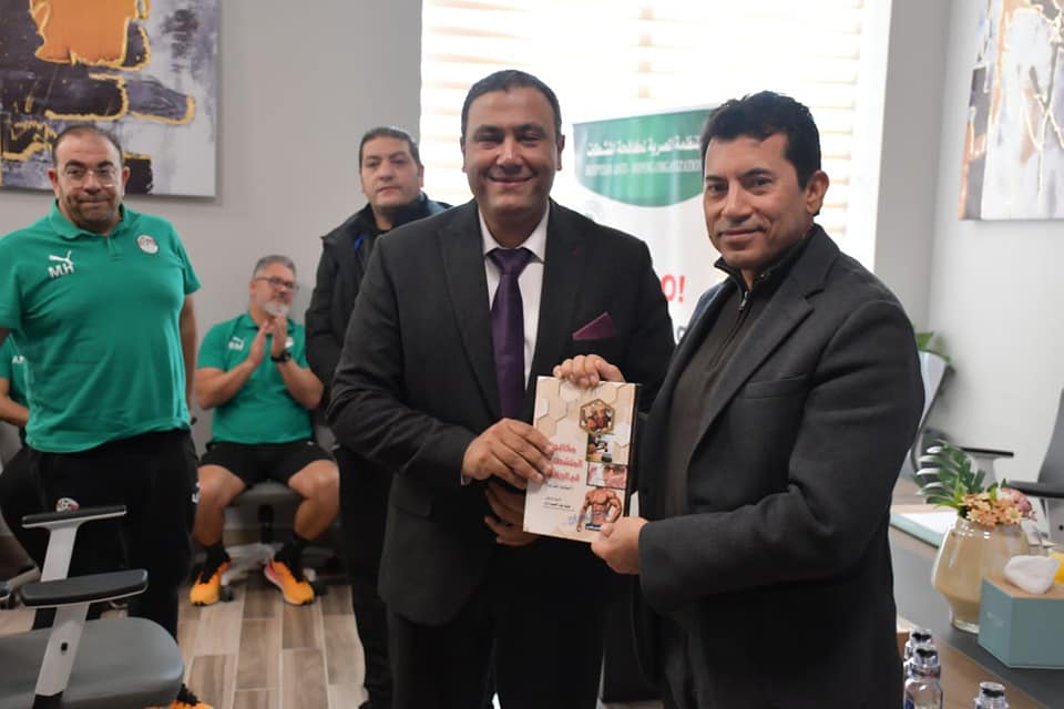 وزير الرياضة يلتقي لاعبي المنتخب الأوليمبي علي هامش الندوة التثقيفية السابعة لمكافحة المنشطات