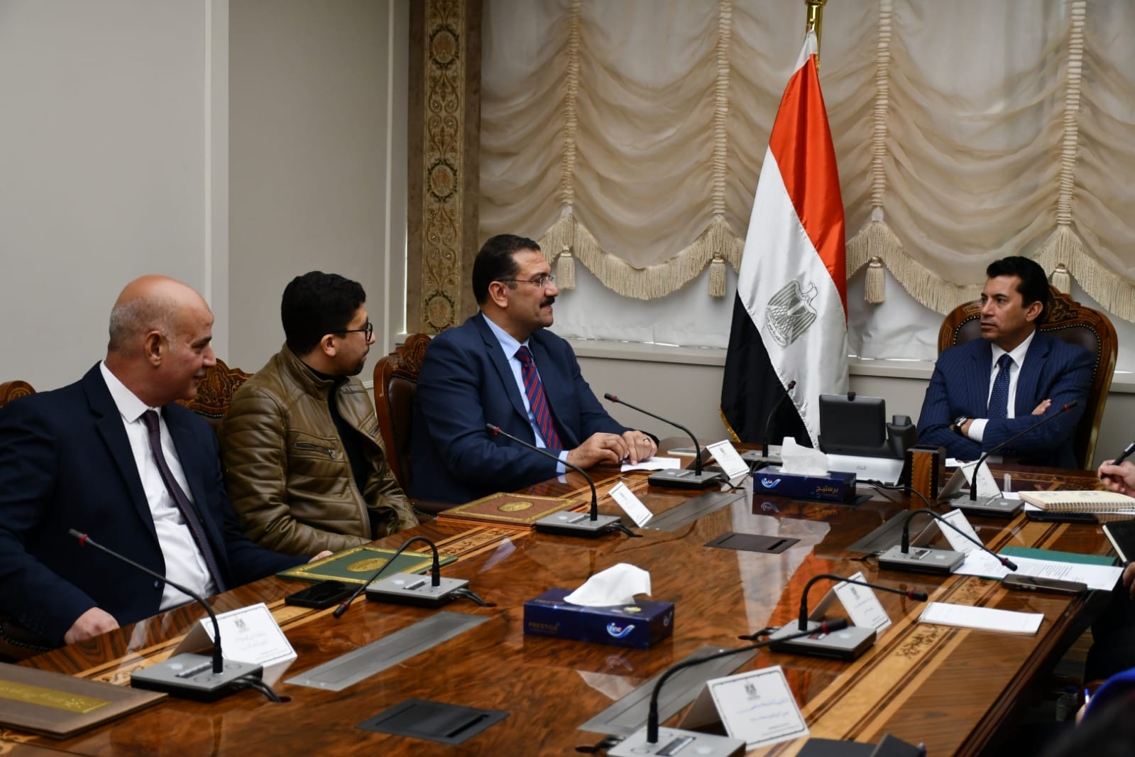 وزير الشباب يكرم طلاب جامعة كفر الشيخ الفائزين بكأس العالم للابتكارات