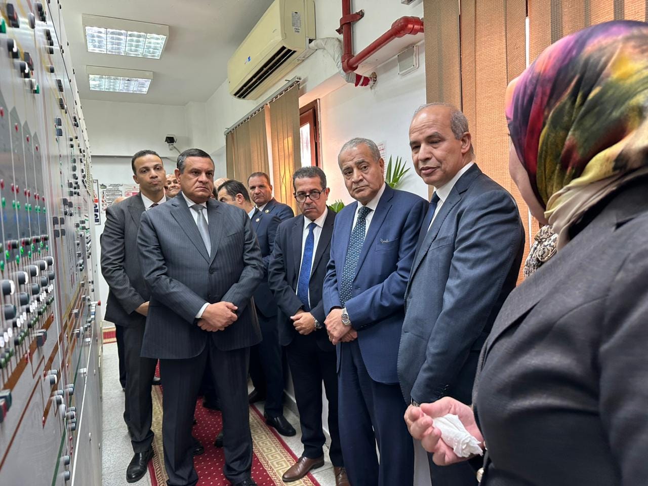 وزيرا التموين والتنمية المحلية يتفقدان صومعة دمنهور