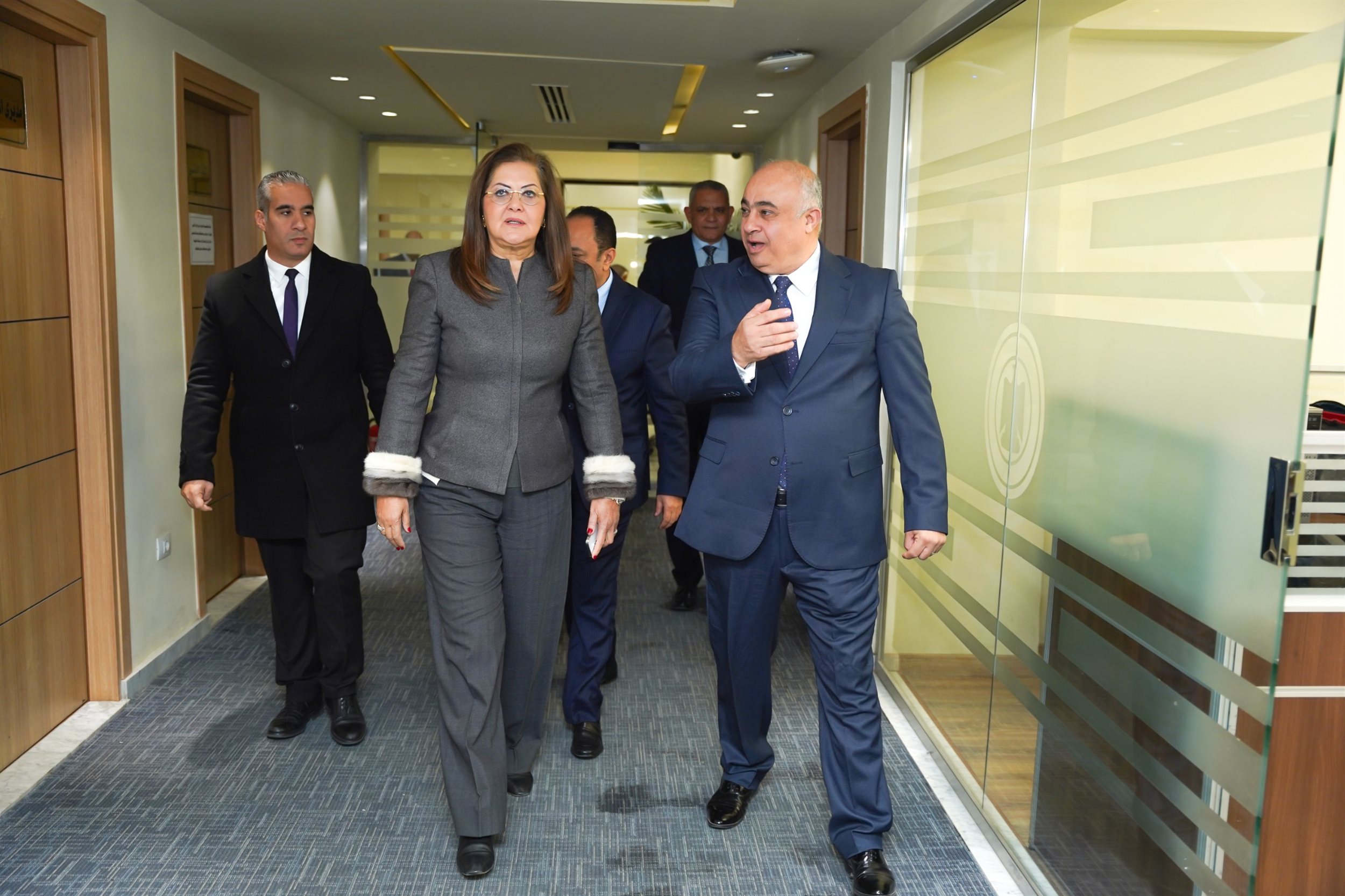 وزيرة التخطيط تتفقد المركز الوطنى للبنية المعلوماتية المكانية