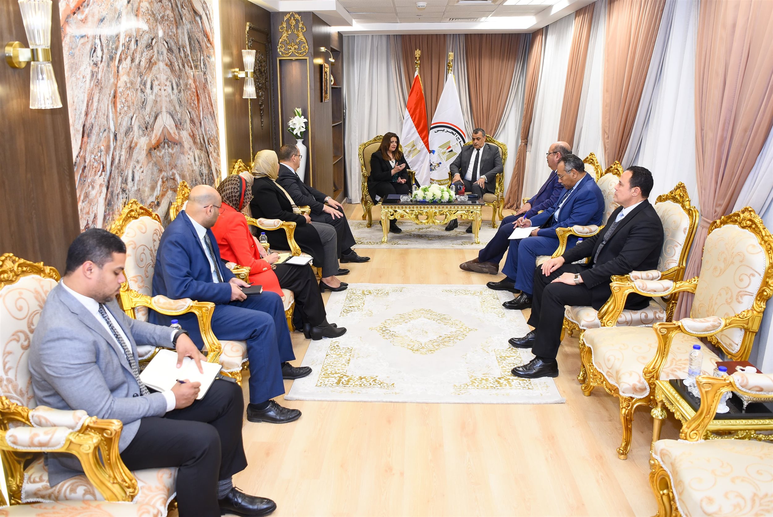 وزير الإنتاج الحربي يستقبل وزيرة الهجرة