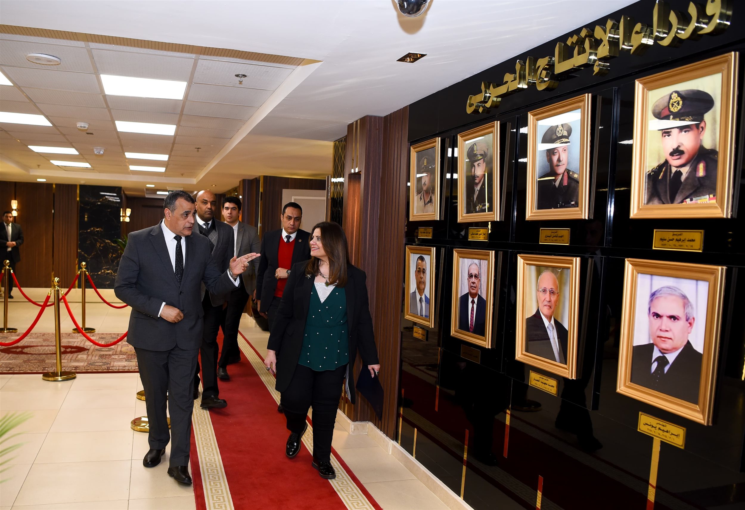 وزير الإنتاج الحربي يستقبل وزيرة الهجرة