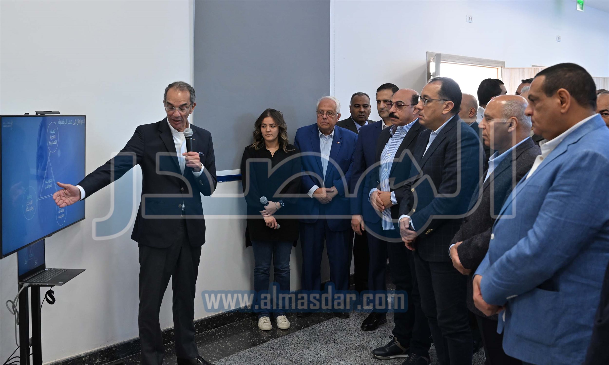 رئيس الوزراء يتفقد مركز إبداع مصر الرقمية