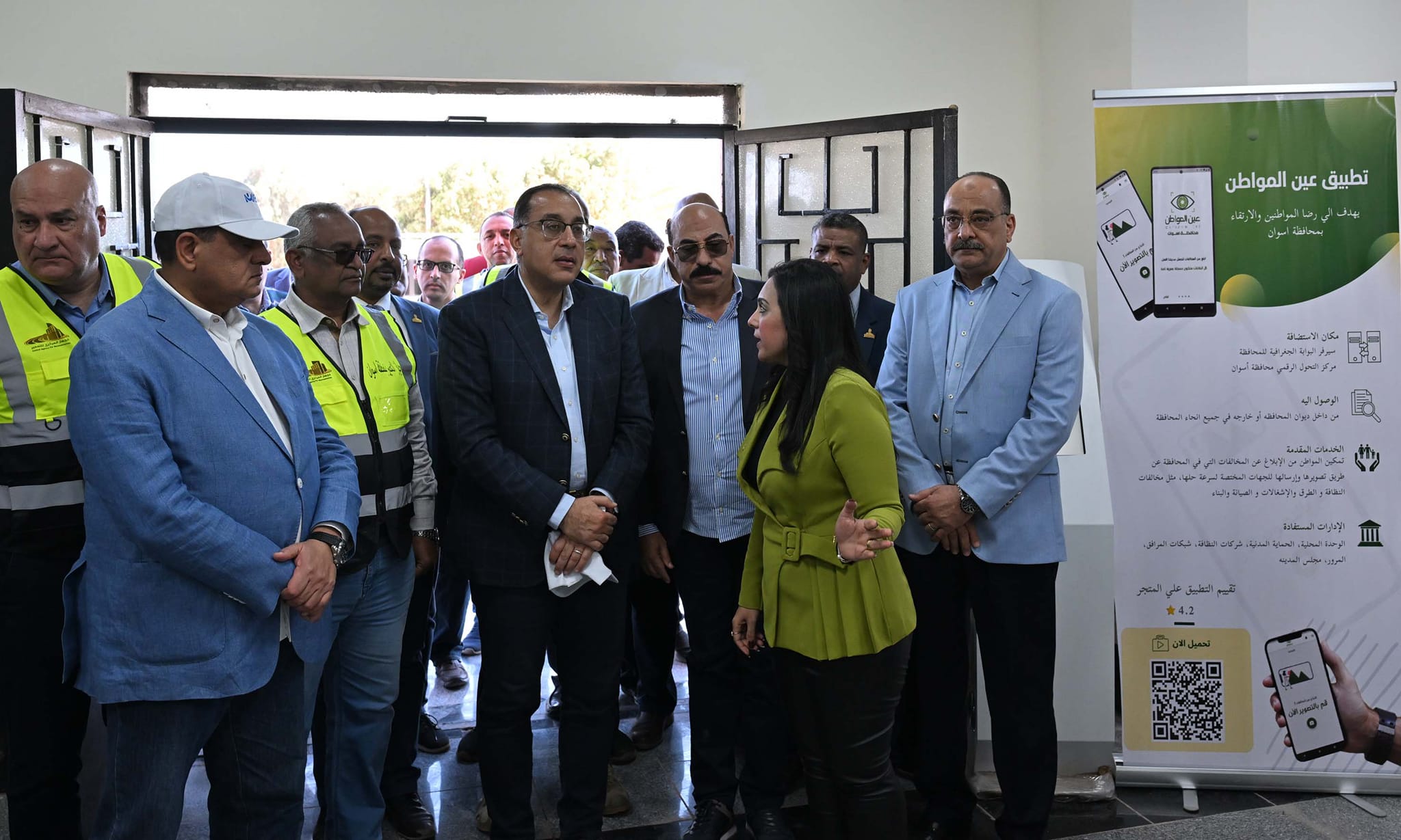 رئيس الوزراء يتفقد مجمع الخدمات الحكومية بقرية فارس