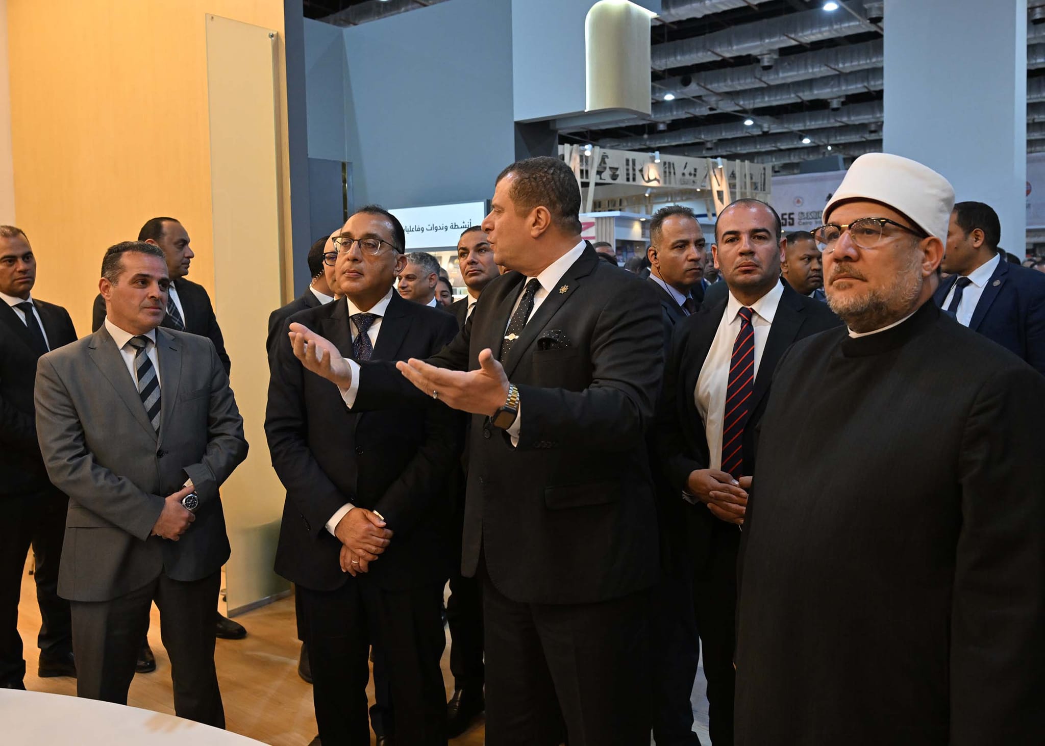 رئيس الوزراء يفتتح معرض القاهرة الدولي للكتاب