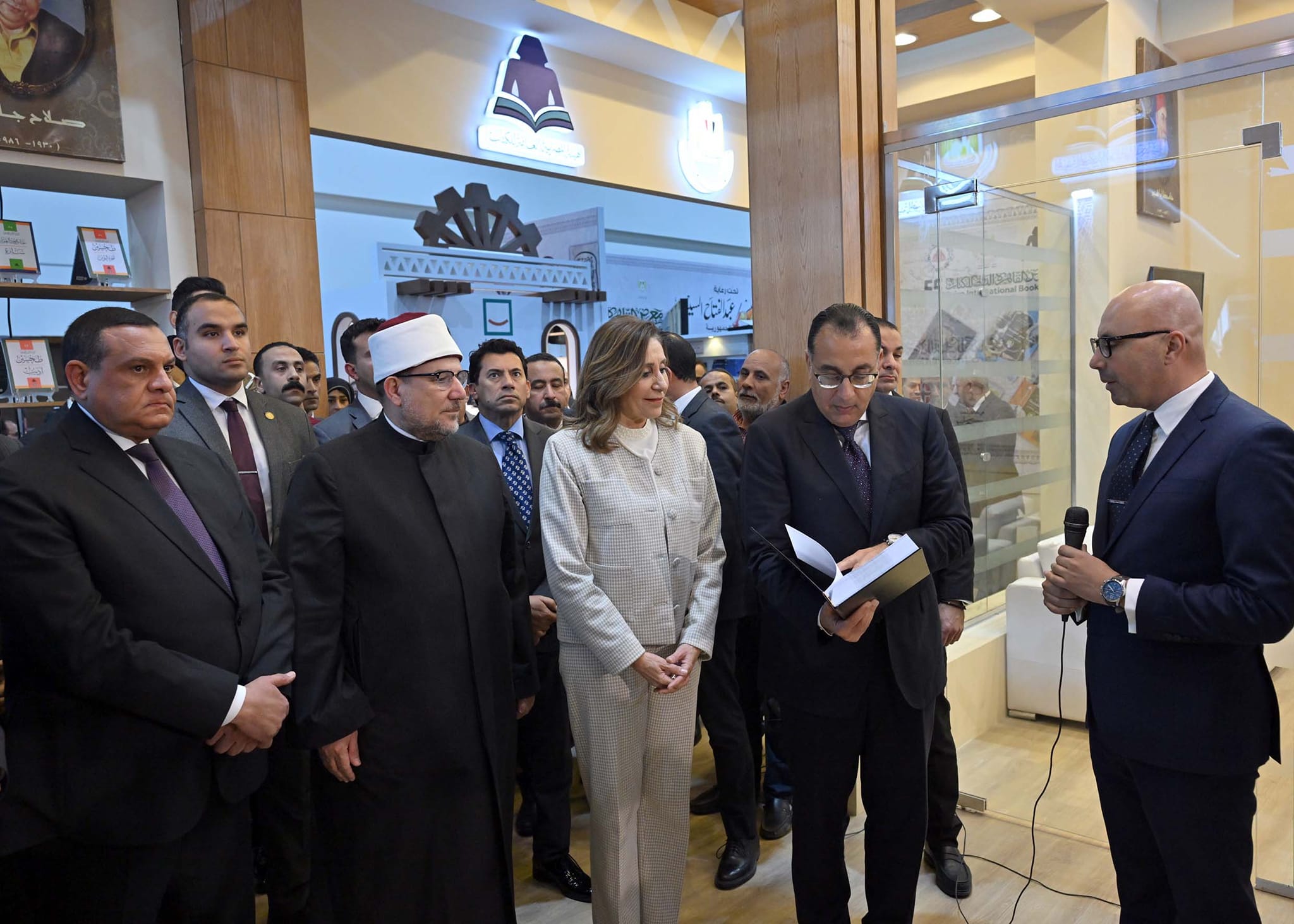 رئيس الوزراء يفتتح معرض القاهرة الدولي للكتاب