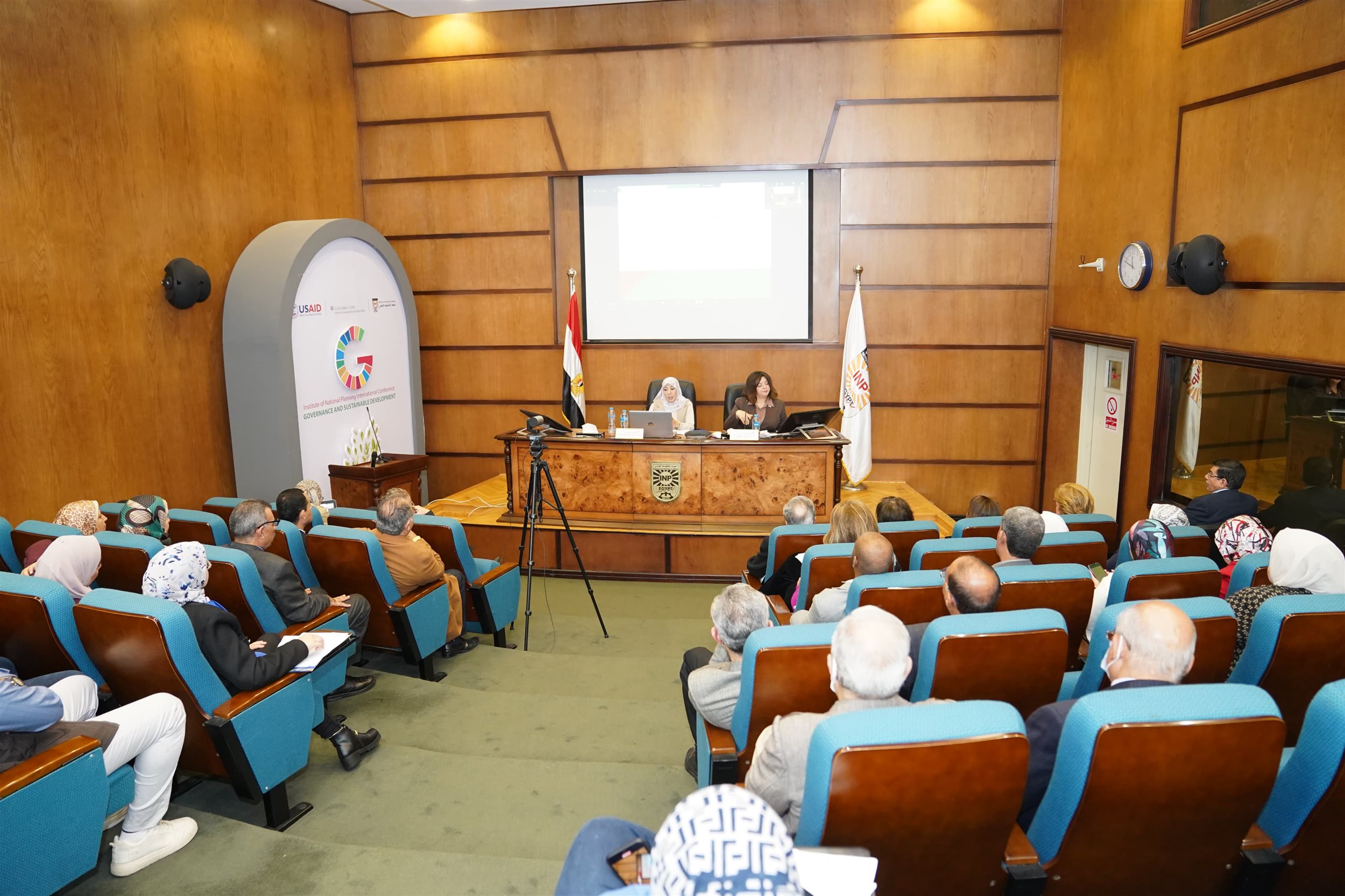 تقرير تنافسية الاقتصادات العربية فبراير 2022
