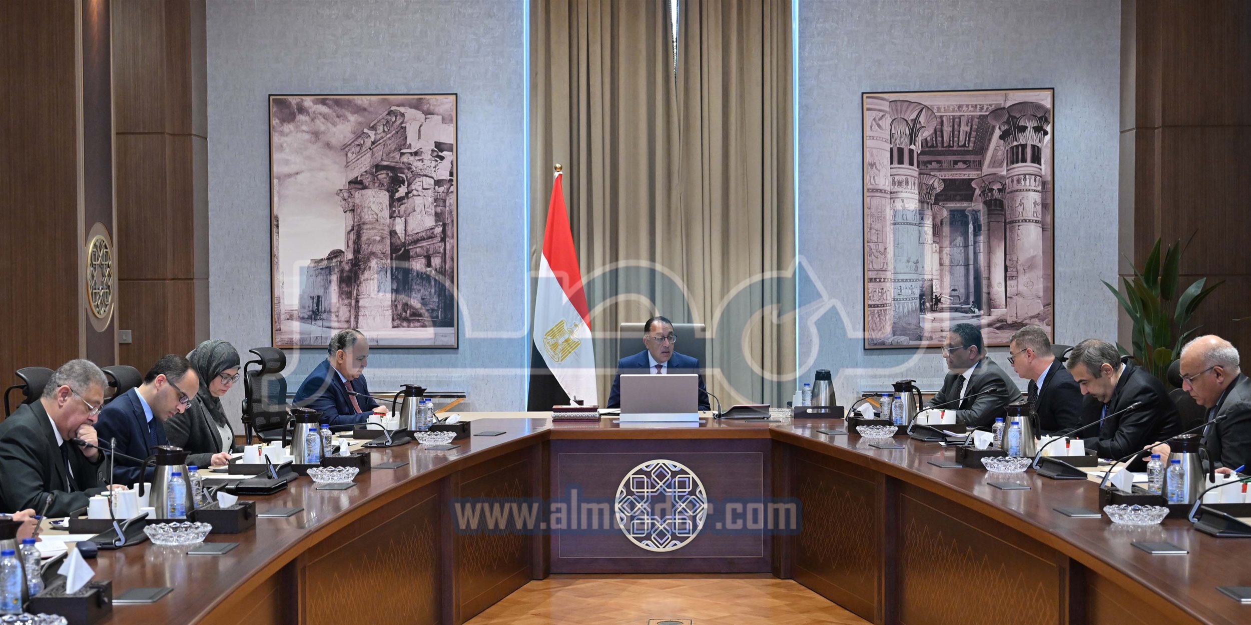 مدبولي في اجتماع مع رئيس هيئة تنمية تكنولوجيا المعلومات
