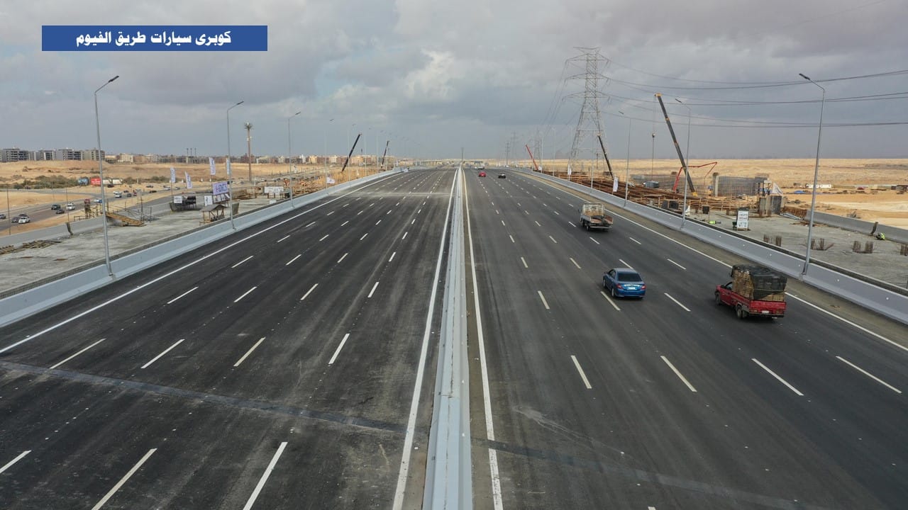 وزير النقل يتابع معدلات تنفيذ مشروع الخط الاول من شبكة القطار الكهربائي السريع