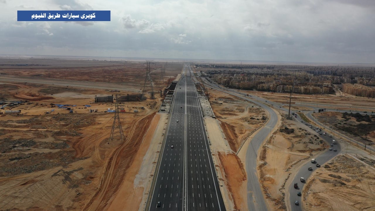 وزير النقل يتابع معدلات تنفيذ مشروع الخط الاول من شبكة القطار الكهربائي السريع