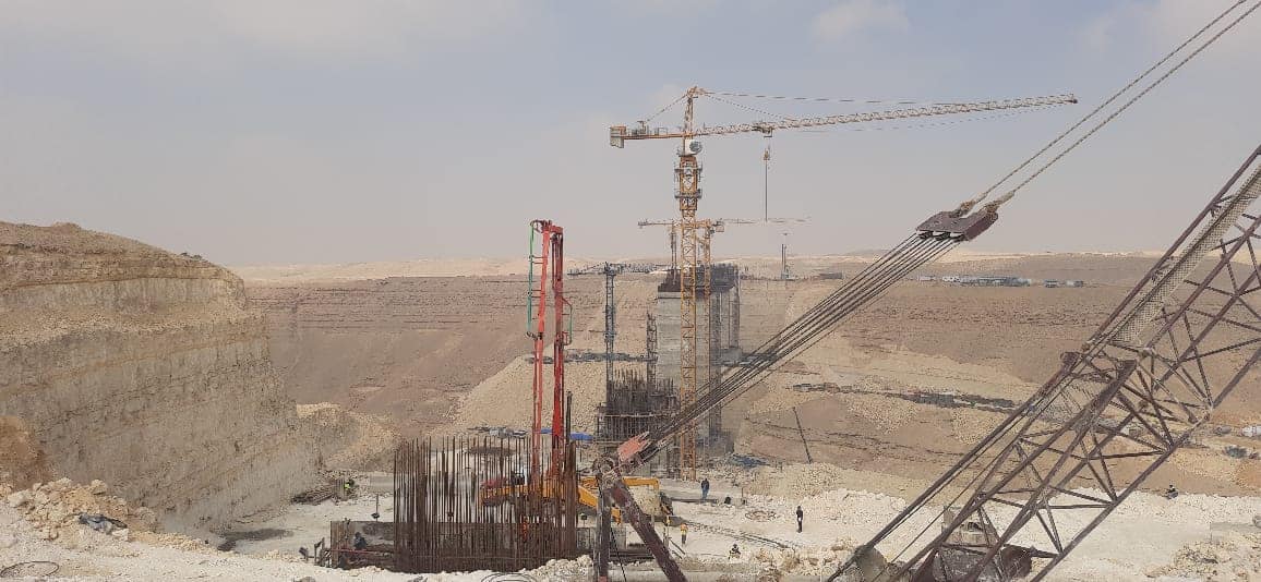 وزير النقل يتابع معدلات تنفيذ مشروع الخط الاول من شبكة القطار الكهربائي السريع