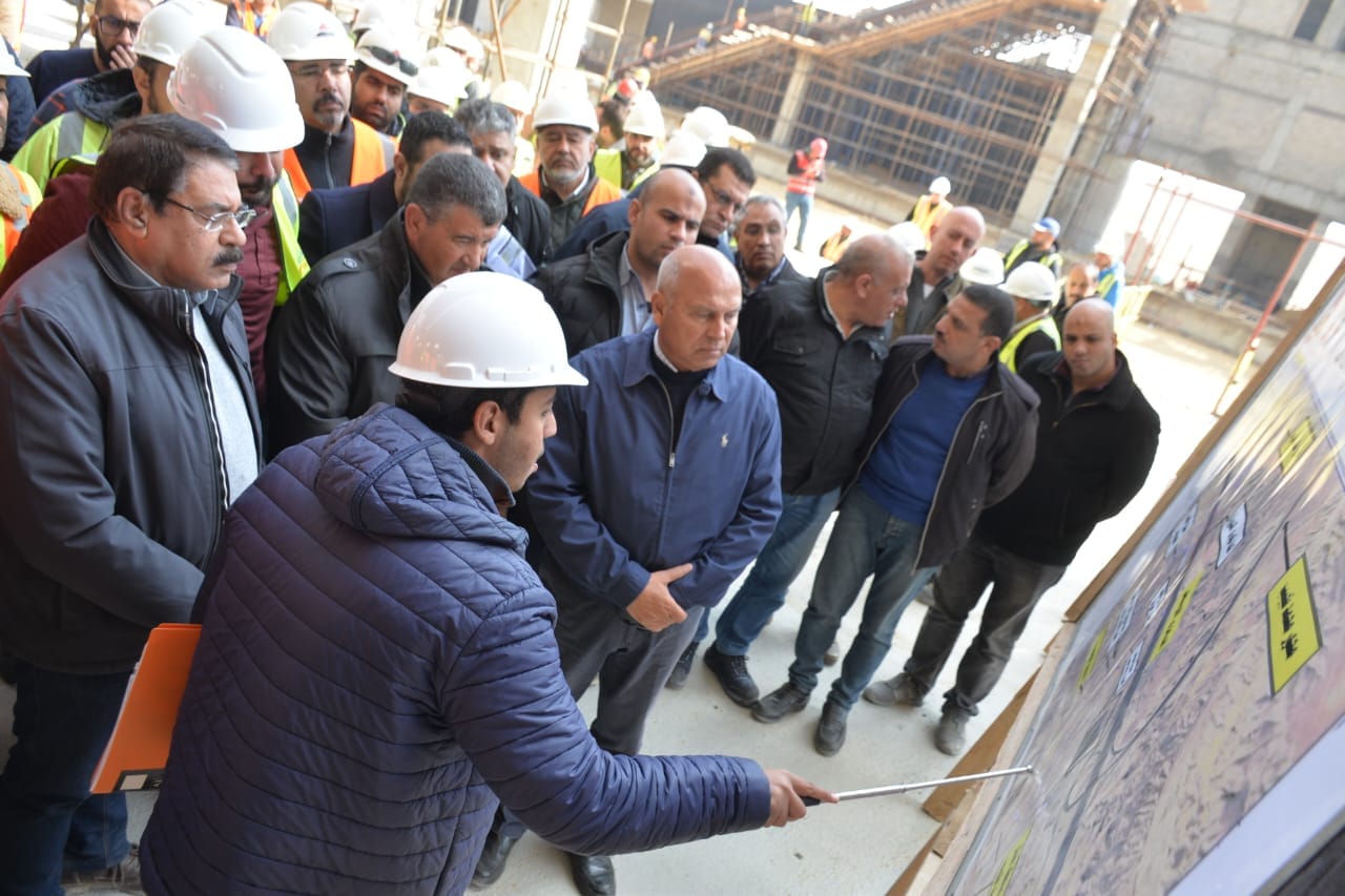 وزير النقل يتابع معدلات تنفيذ مشروع الخط الاول من شبكة القطار الكهربائي السريع