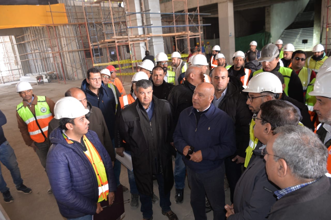 وزير النقل يتابع معدلات تنفيذ مشروع الخط الاول من شبكة القطار الكهربائي السريع
