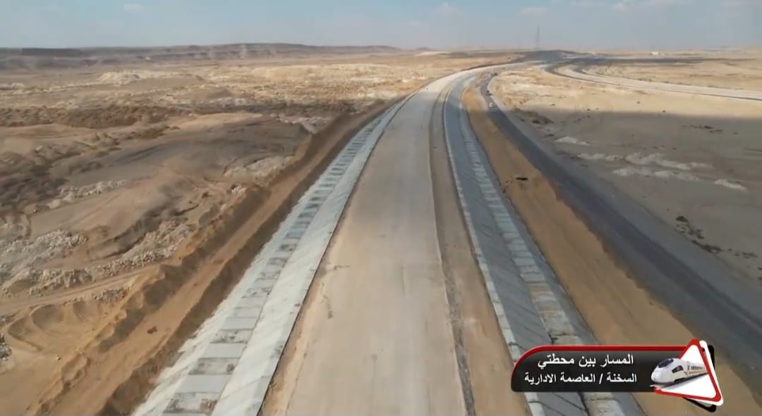 وزير النقل يتابع معدلات تنفيذ مشروع الخط الاول من شبكة القطار الكهربائي السريع