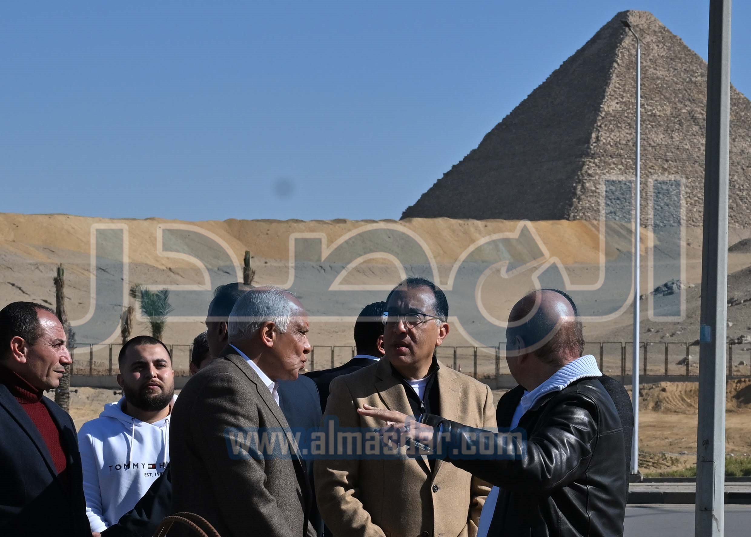 مدبولى يتفقد مشروعات تطوير المنطقة المحيطة بالمتحف المصري