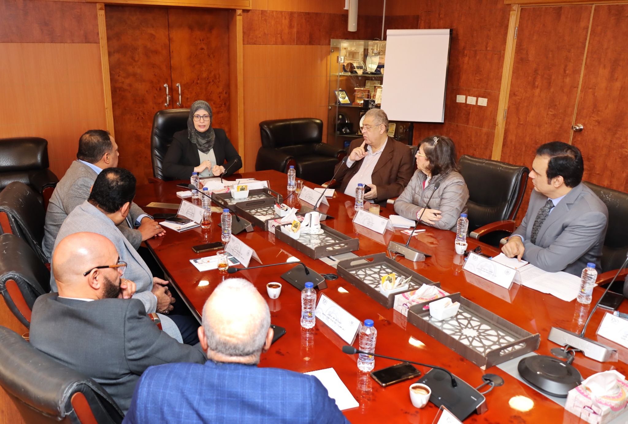 التنمية الصناعية مع غرفتي الصناعات الغذائية والحبوب