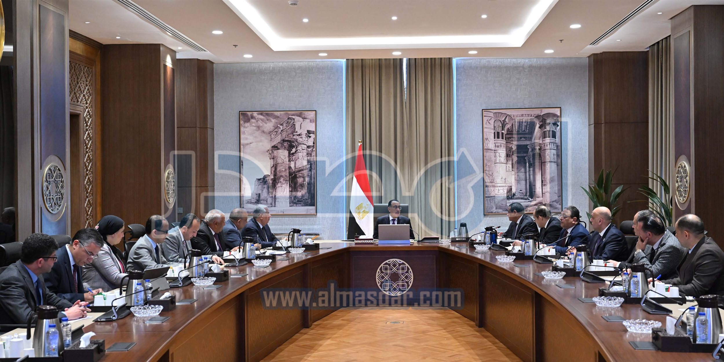 رئيس الوزراء يتابع جهود توطين صناعة الحرير في مصر