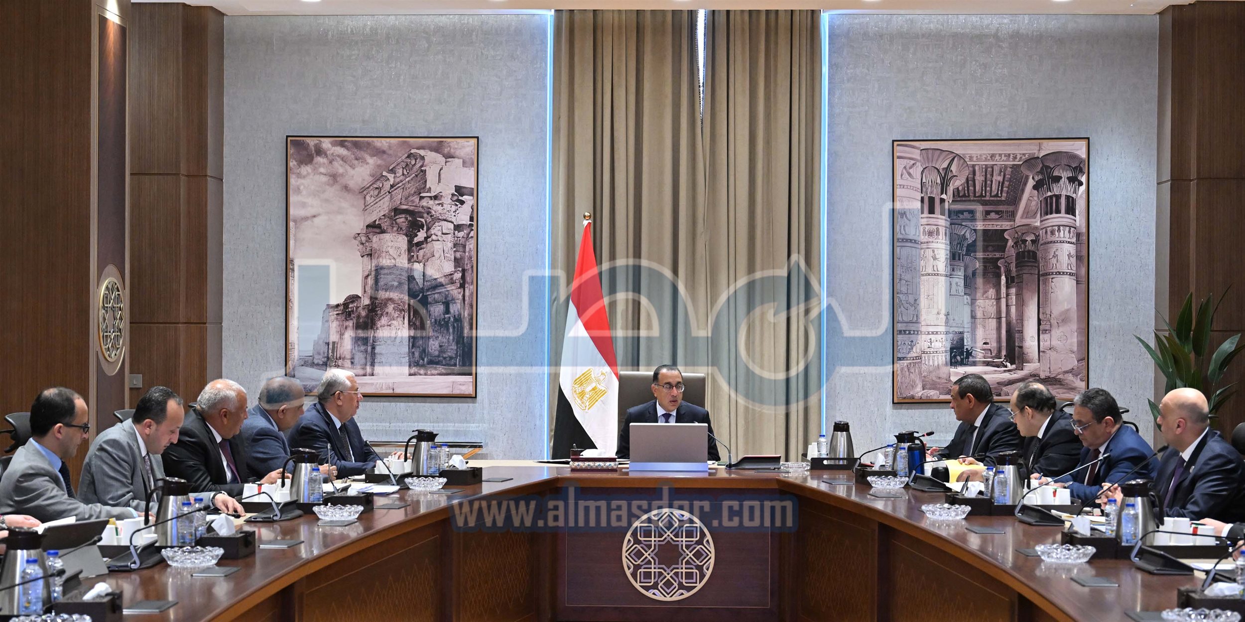 رئيس الوزراء يتابع جهود توطين صناعة الحرير في مصر