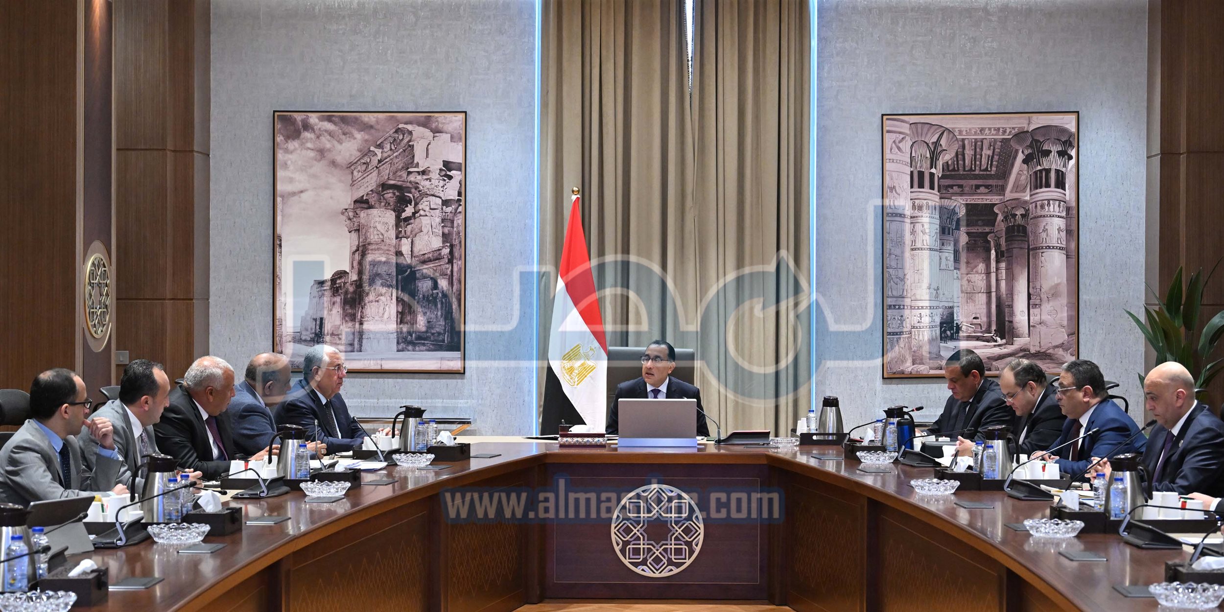 رئيس الوزراء يتابع جهود توطين صناعة الحرير في مصر