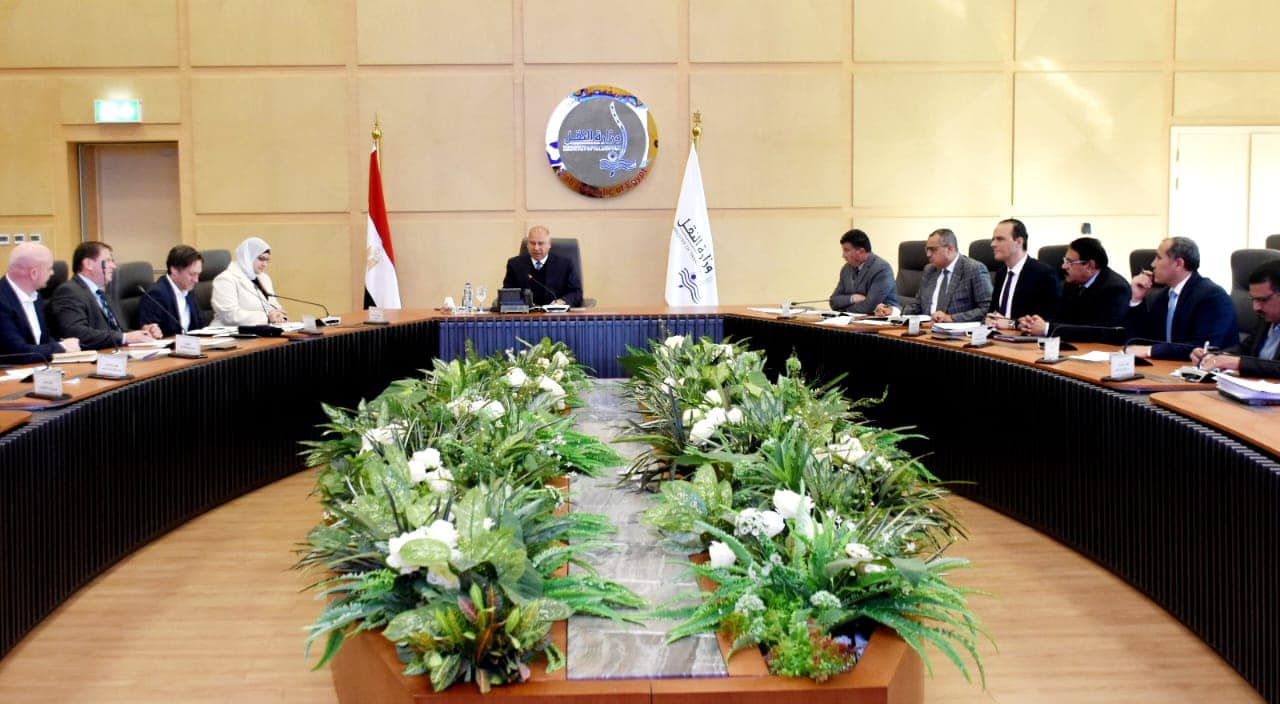 وزير النقل يلتقى الرئيس التنفيذي لشركة سيمنز موبيليتي