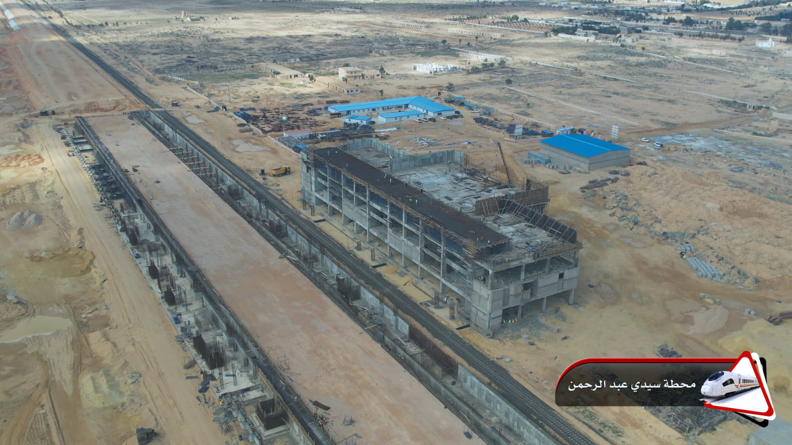 وزير النقل يتفقد مواقع العمل بالخط الأول من مشروع القطار السريع