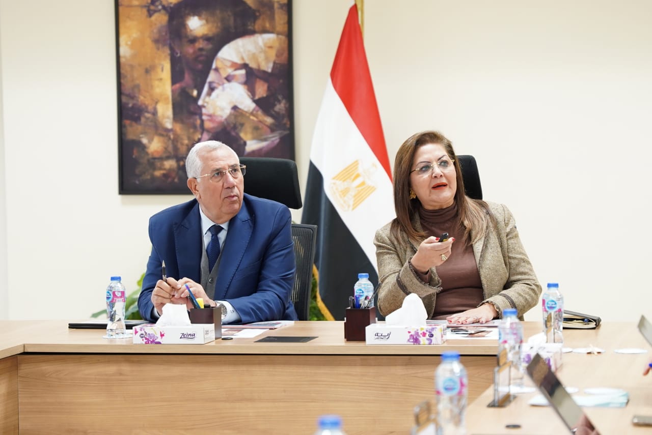 وزيرا التخطيط والزراعة يتابعان برنامج الإصلاحات الهيكلية