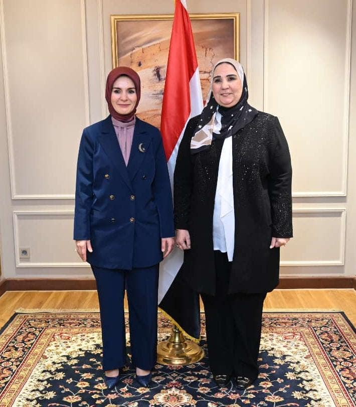 وزيرة التضامن تستقبل وزيرة الأسرة والخدمات الاجتماعية