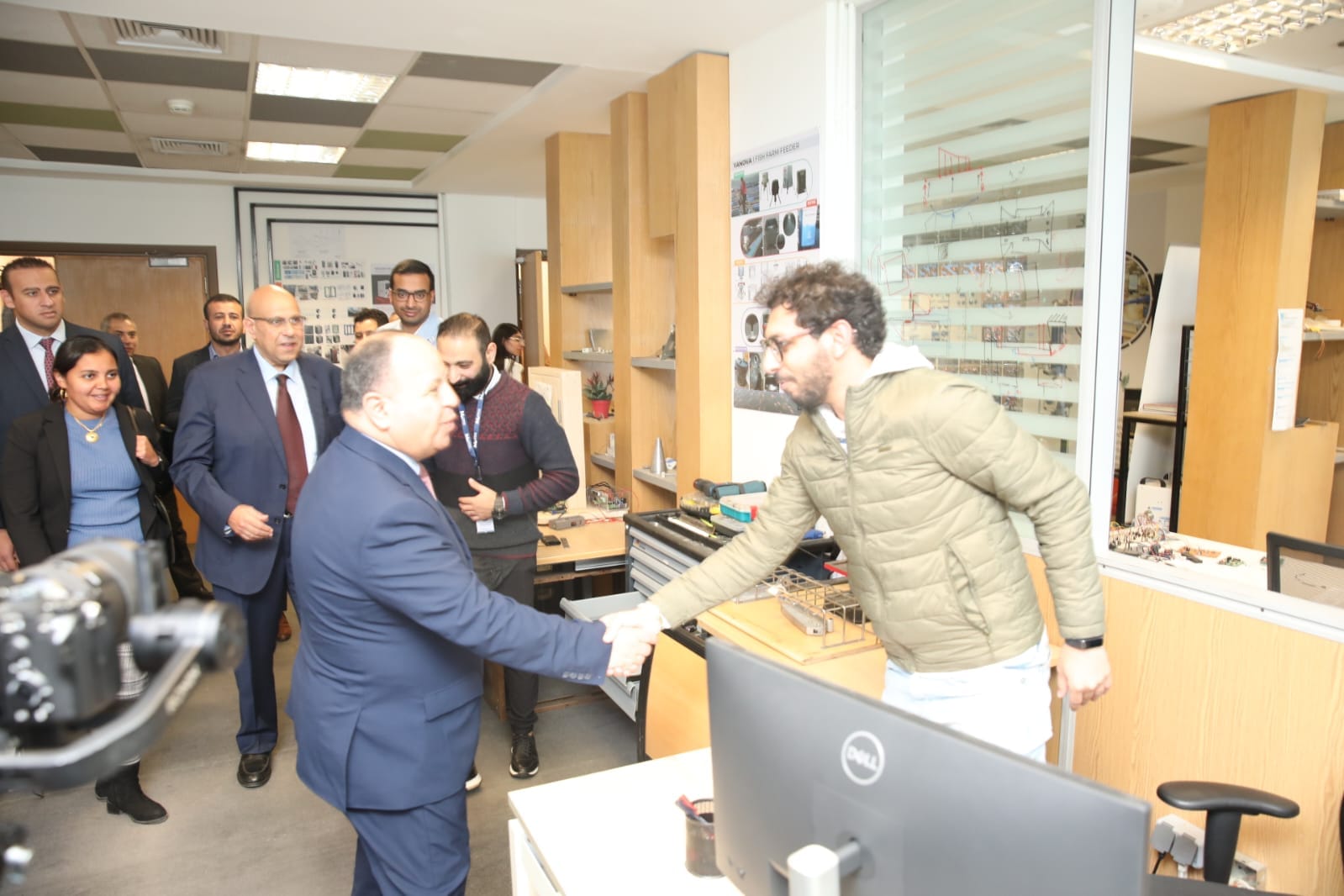 وزير المالية في حوار مفتوح مع طلاب وعمداء وأساتذة جامعة النيل الأهلية