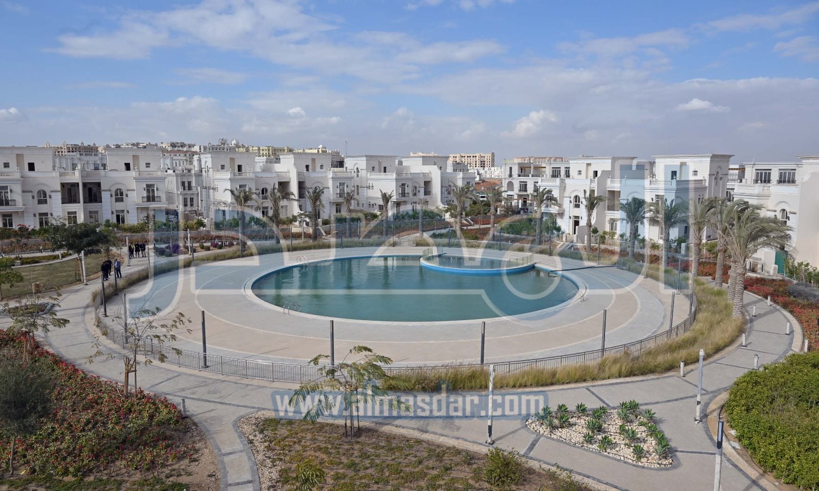 رئيس الوزراء يتفقد الحي السكني الخامس R5 جاردن سيتي الجديدة