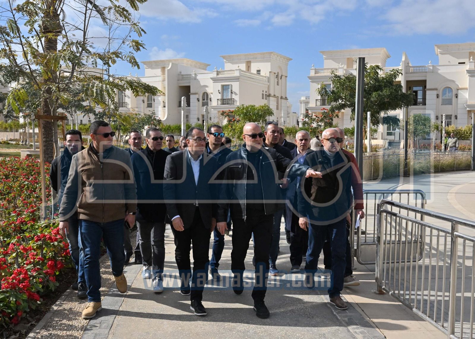 رئيس الوزراء يتفقد الحي السكني الخامس R5 جاردن سيتي الجديدة