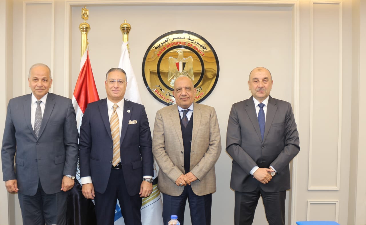 وقيع عقد إنشاء وإدارة وتشغيل مصنع لإنتاج منتجات الكلور ومشتقاته