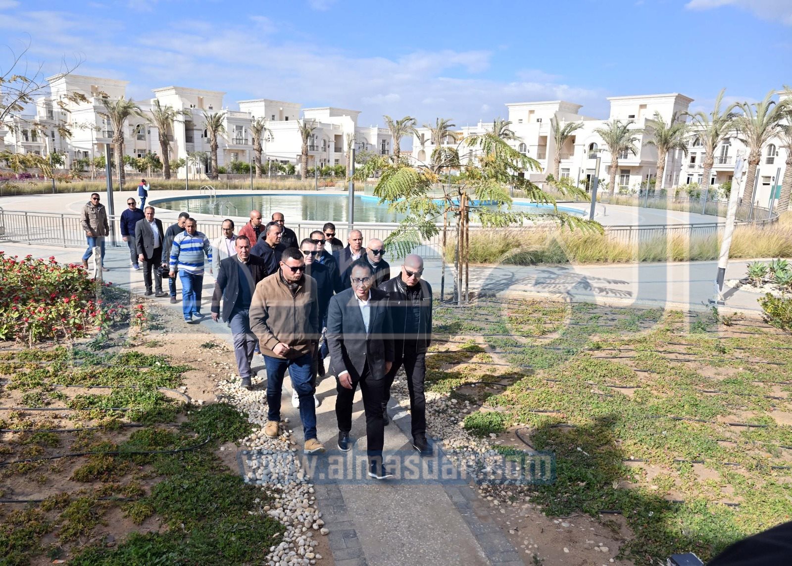 رئيس الوزراء يتفقد الحي السكني الخامس R5 جاردن سيتي الجديدة