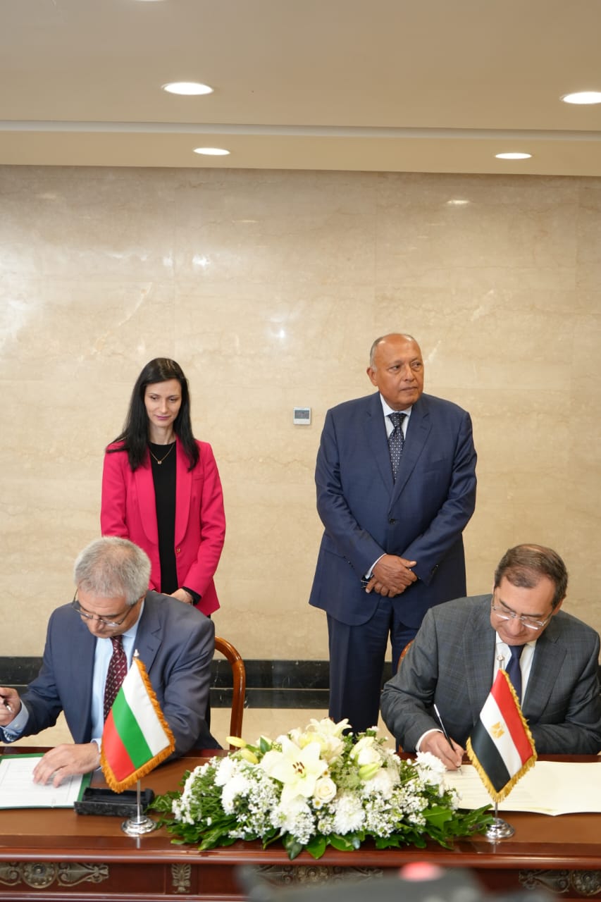 مذكرة تفاهم في مجال الغاز الطبيعي بين وزارة البترول ووزارة الطاقة البلغارية