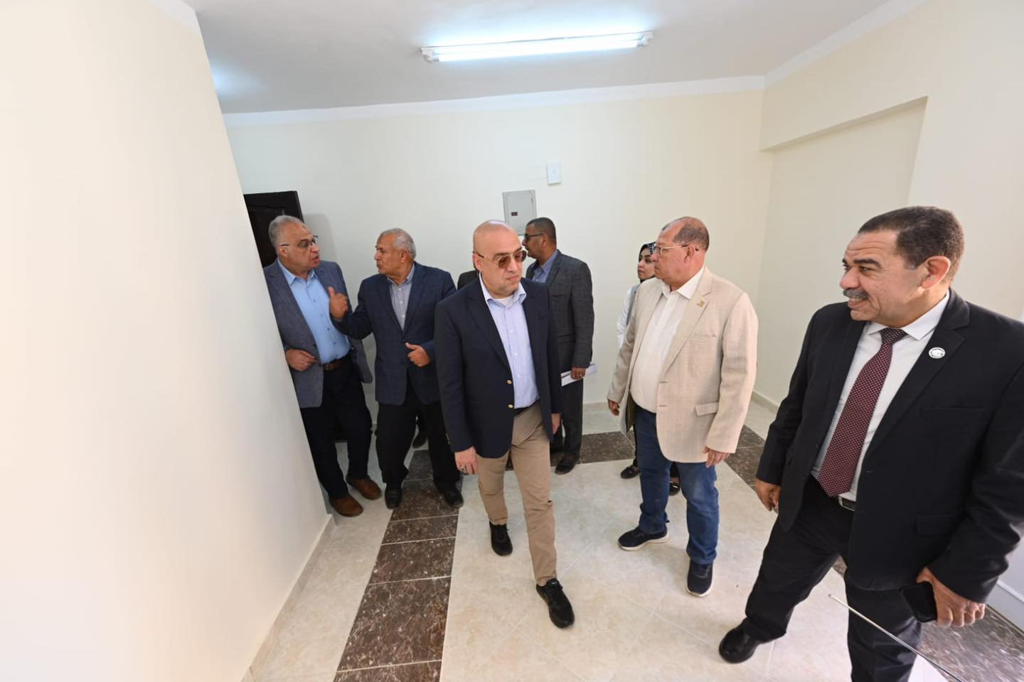 وزير الإسكان ومحافظ الوادى الجديد يفتتحون مشروع