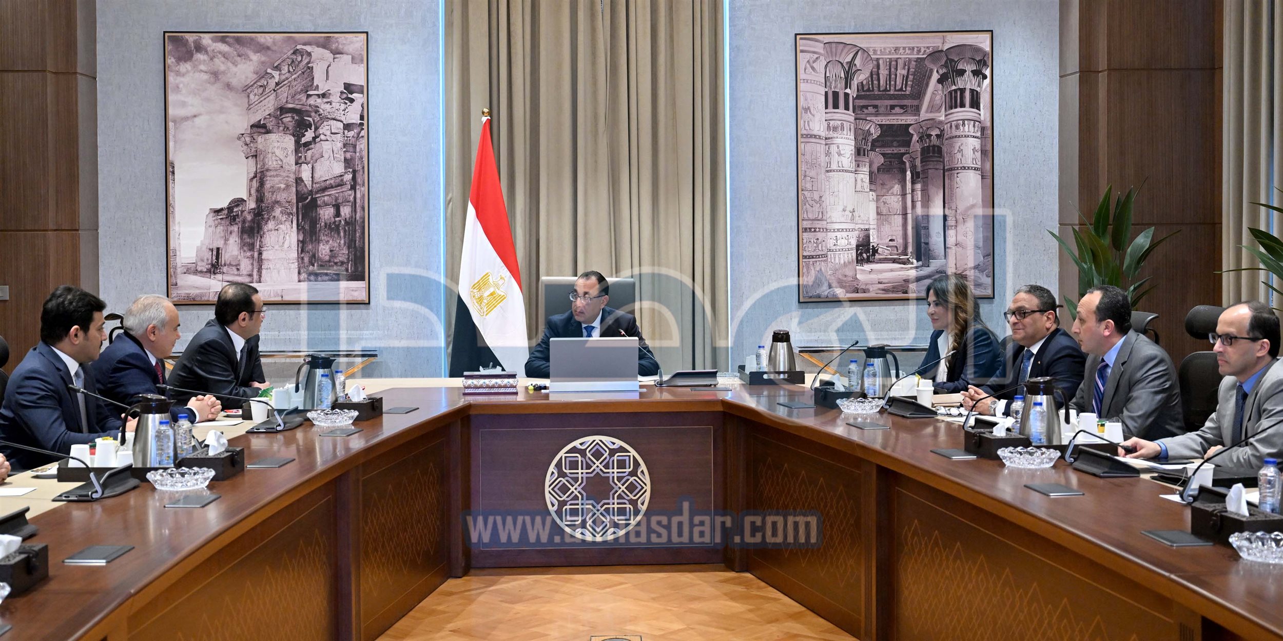 رئيس الوزراء يلتقي رئيس مجلس إدارة الشركة المصرية - الكويتية