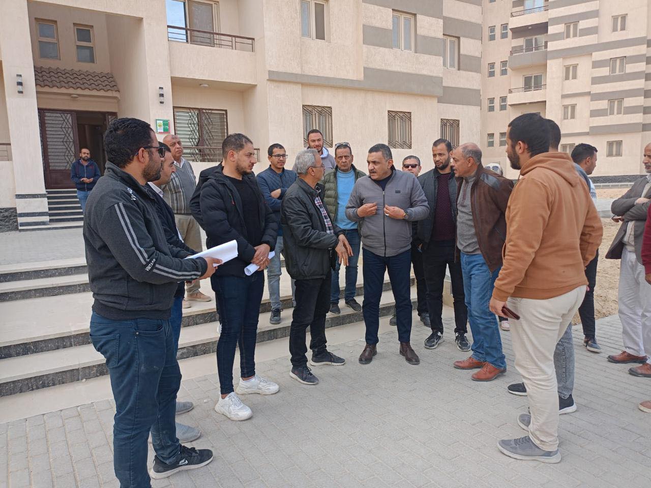 الجزار يتابع مشروعات المرافق والطرق بـ5 مدن جديدة