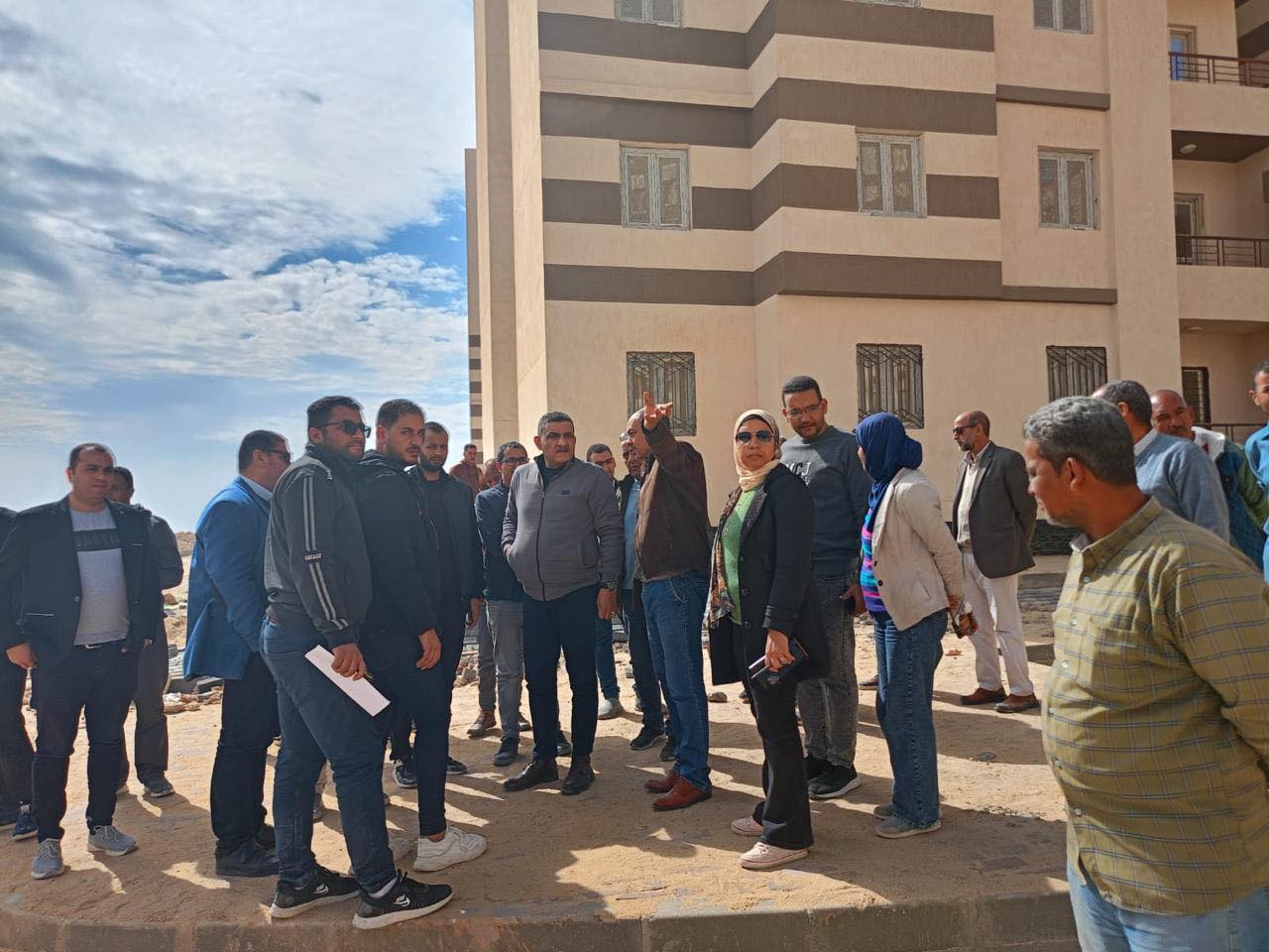 الجزار يتابع مشروعات المرافق والطرق بـ5 مدن جديدة