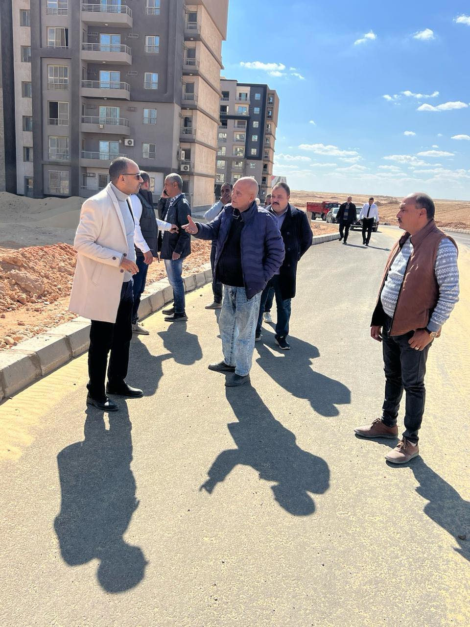 الجزار يتابع مشروعات المرافق والطرق بـ5 مدن جديدة