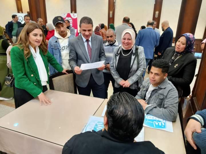 افتتاح ملتقي توظيف الشباب