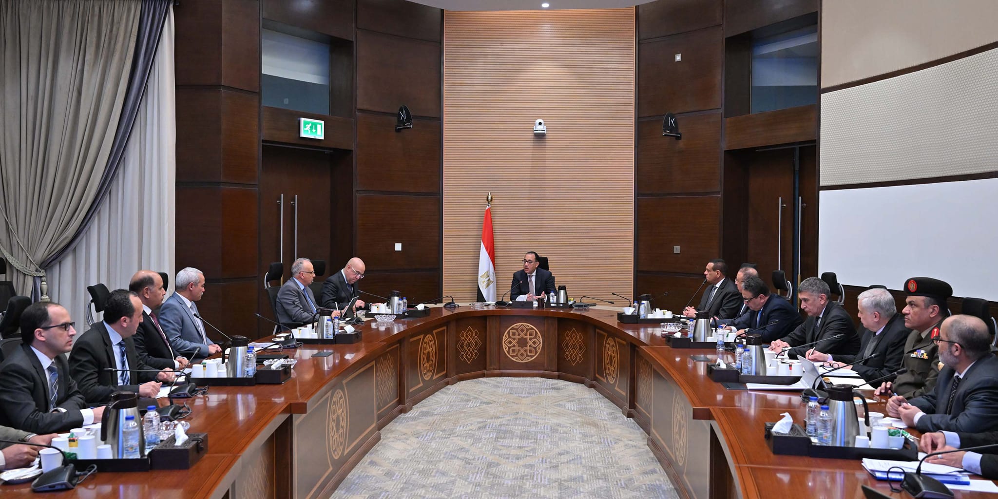 رئيس الوزراء يتابع مشروع تطوير طريق الكورنيش بالإسكندرية