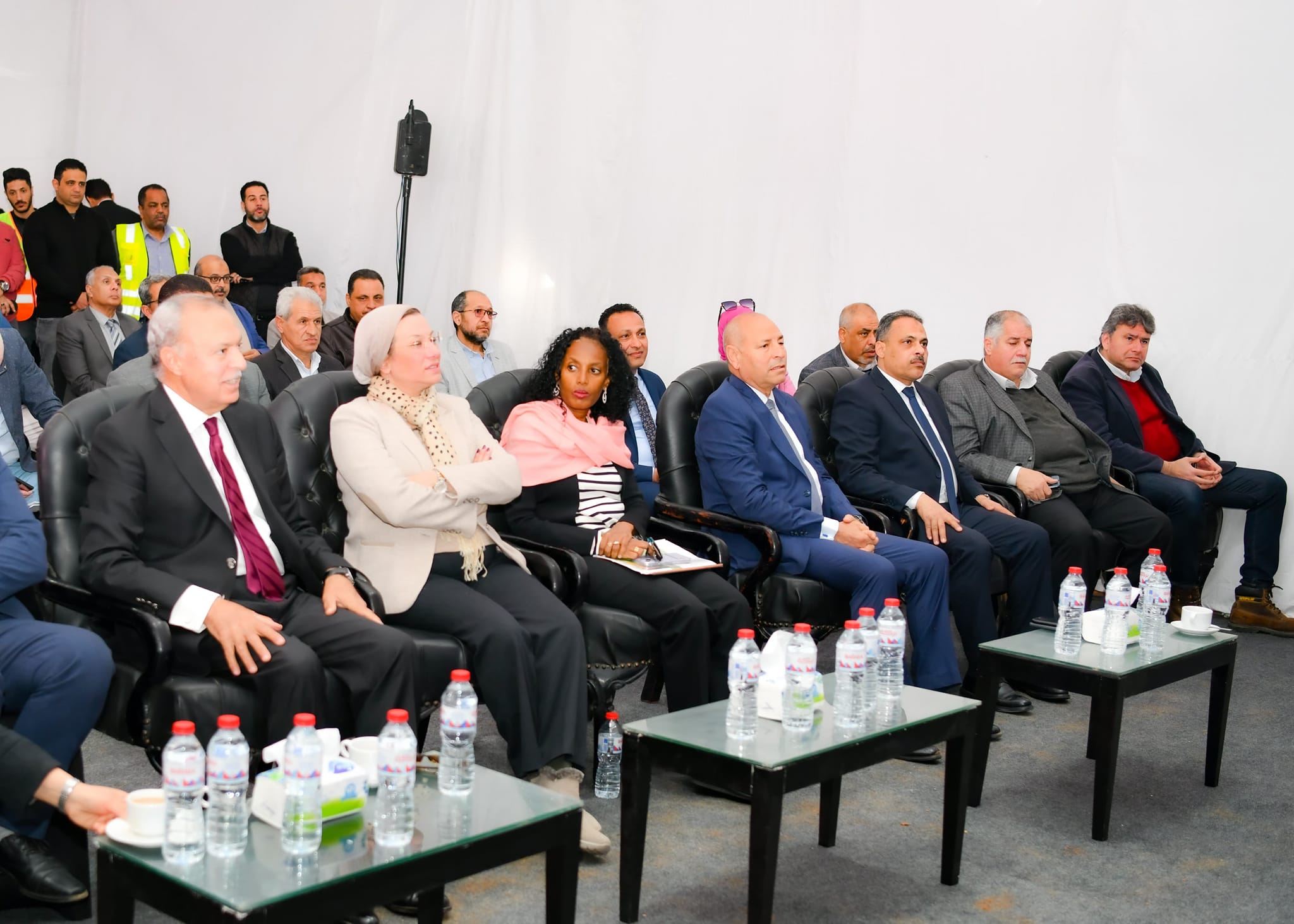 وزيرة البيئة تضع حجر أساس المدينة المتكاملة لمعالجة المخلفات
