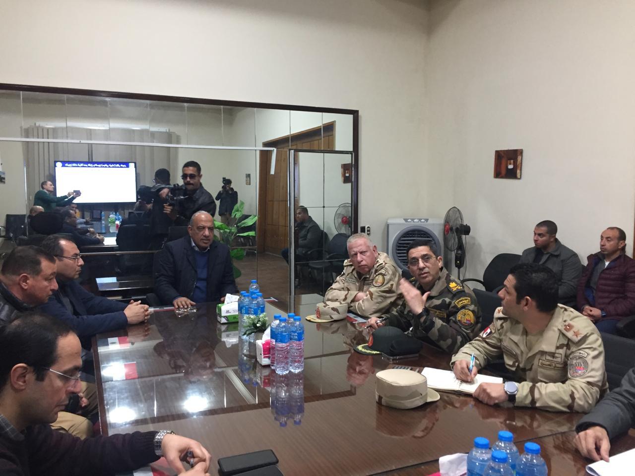 عصمت يتابع أعمال تطوير مجمع مصر للغزل والنسيج بكفر الدوار