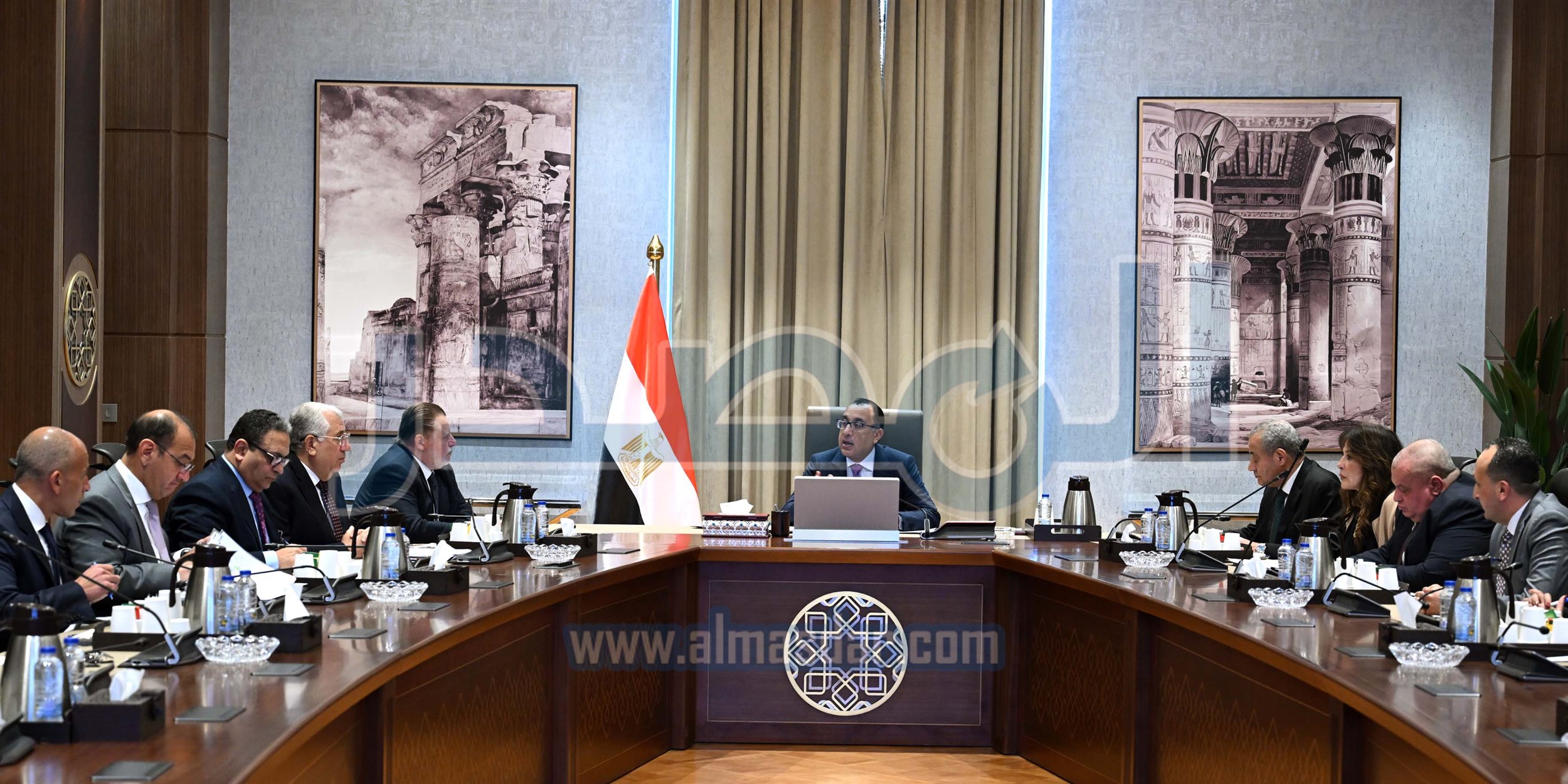 مدبولي يتابع موقف توفير التمويل من النقد الأجنبي للسلع