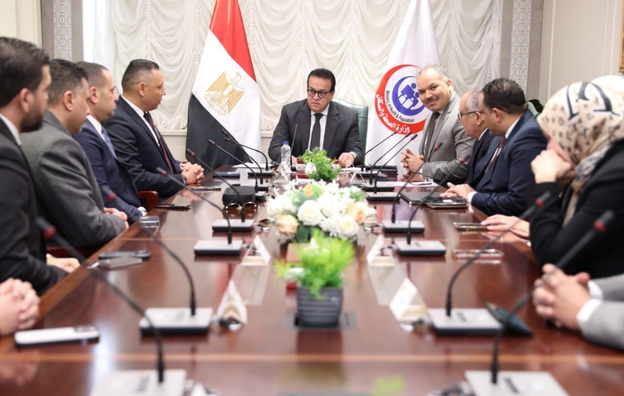 وزير الصحة يشهد توقيع بروتوكول تعاون مع